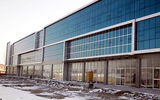 怎样解决玻璃幕墙平整度和“应力斑”