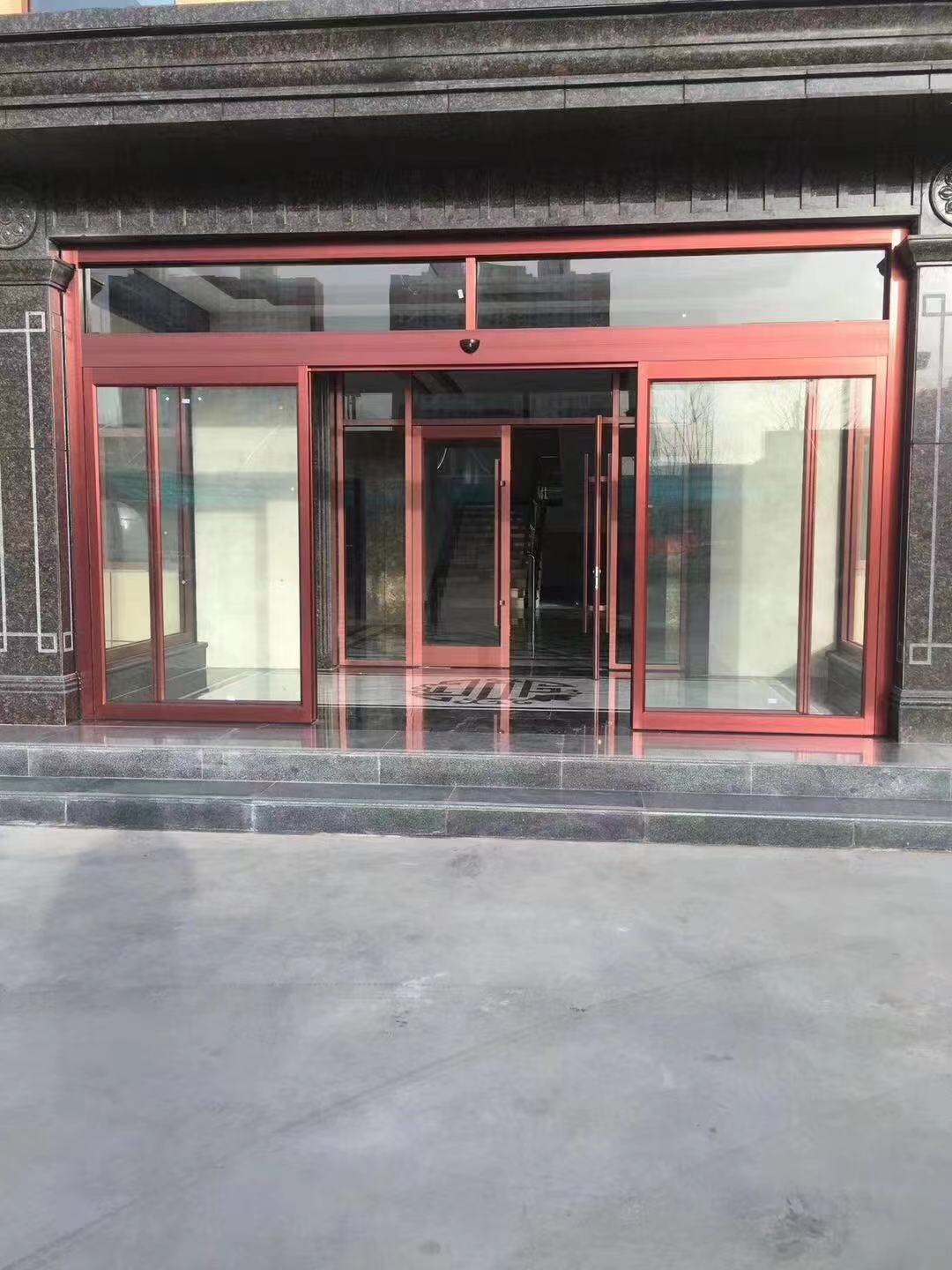 电动感应门